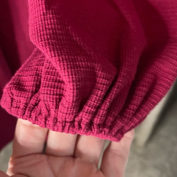 NWT Beautiful Burgundy Dress with long sleeve and tie waist in size Medium! - Picture 6 of 11